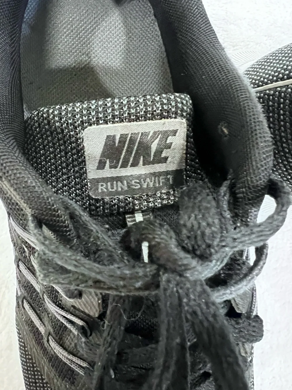 Nike Black Athletic Sneakers with White Label size 7